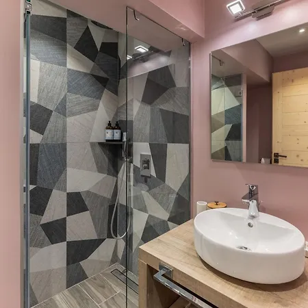 100m² Centre Megeve, 3 En Suites, Parking, Jardin - Fr-1-569-168 Apartment Megeve