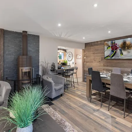 100m² Centre Megeve, 3 En Suites, Parking, Jardin - Fr-1-569-168 Apartment *